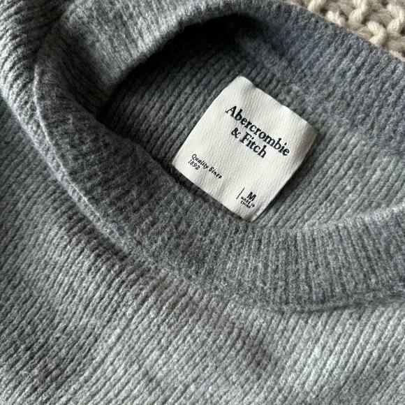 Abercrombie & Fitch Sweater in Light Grey, Mottled Grey - Picture 7 of 7